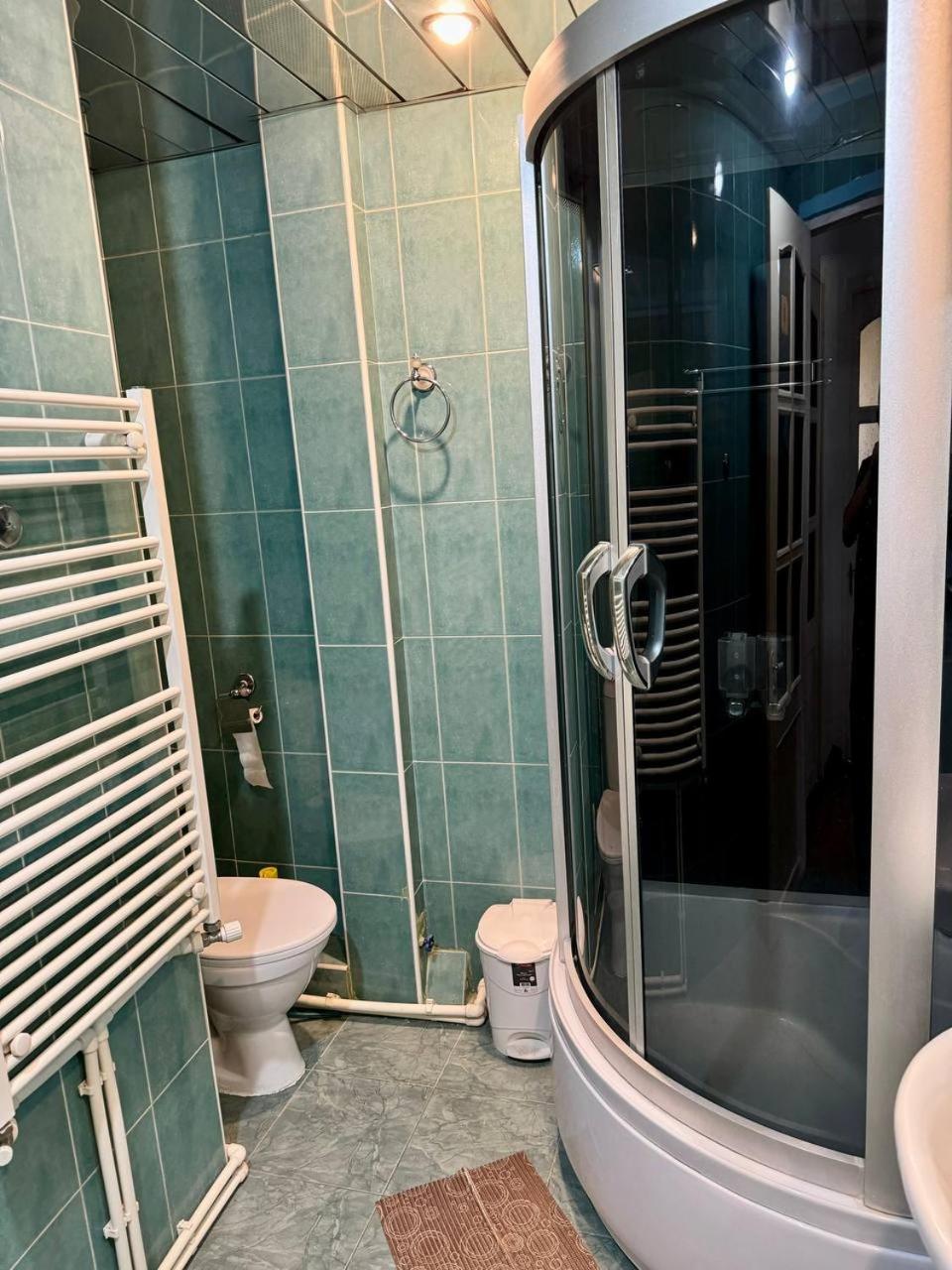 California Hostel Γιερεβάν Εξωτερικό φωτογραφία