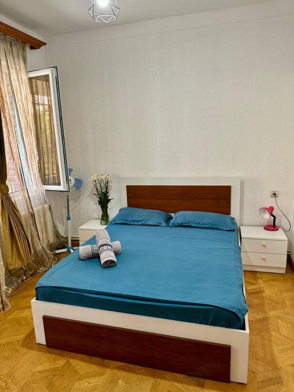 California Hostel Γιερεβάν Εξωτερικό φωτογραφία