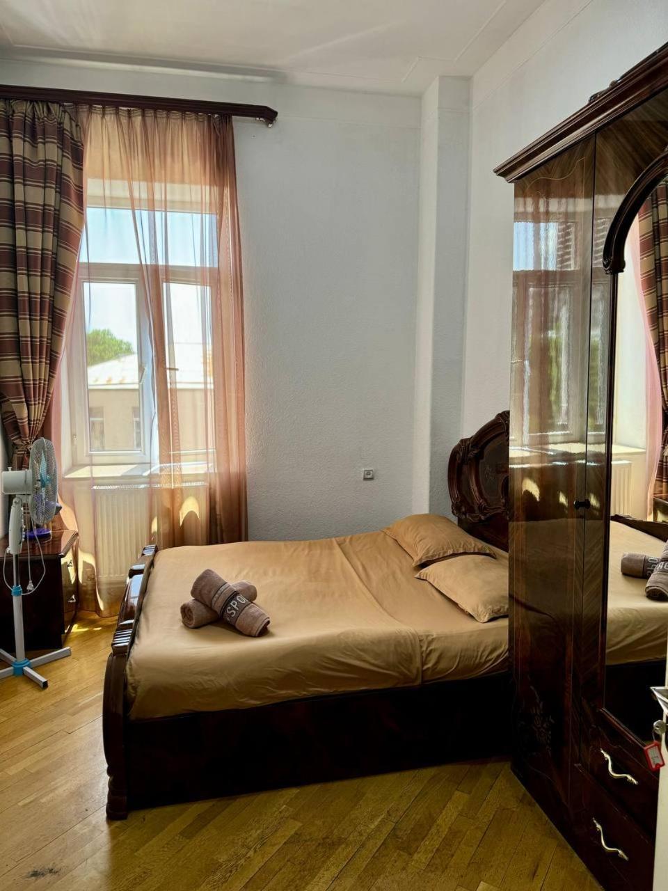 California Hostel Γιερεβάν Εξωτερικό φωτογραφία